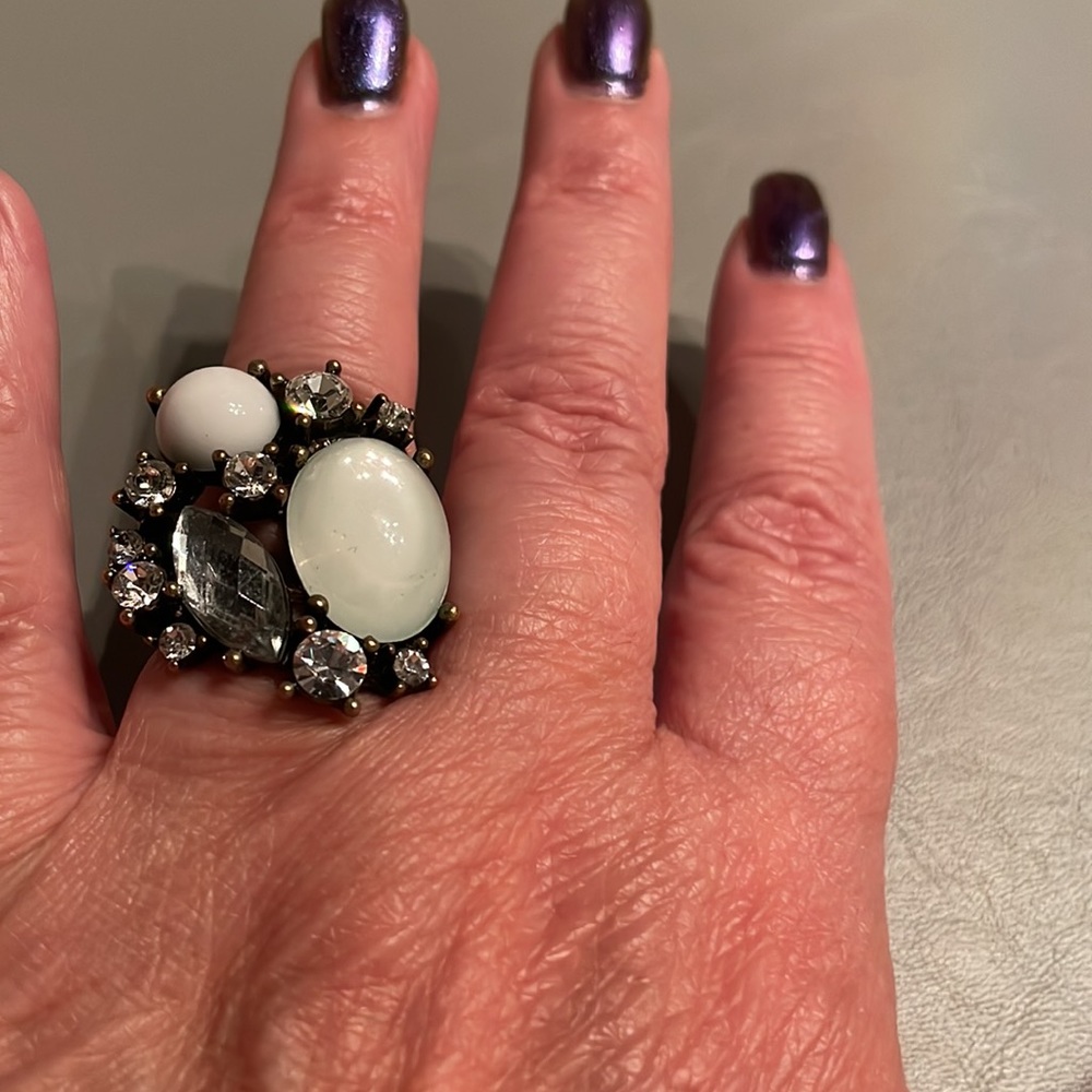 Cluster Rhinestone Cocktail Ring - Picture 2 of 2